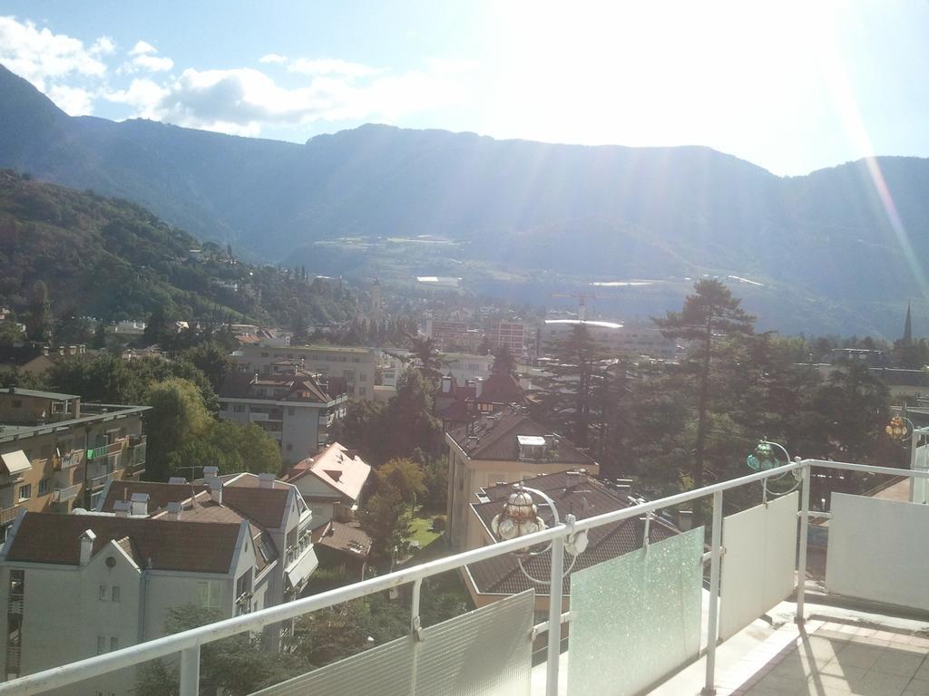 Hotel Lux Merano Bilik gambar