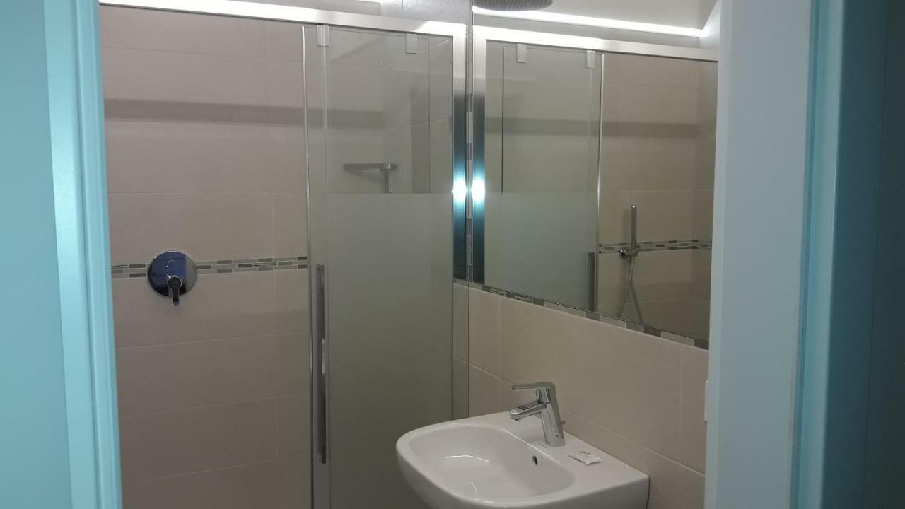 Hotel Lux Merano Luaran gambar